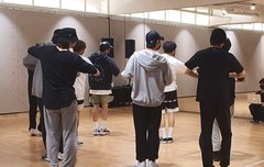 이거 누가 누군지 구분할 수 있어?