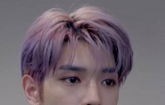 볼이 작아 슬픈 태용