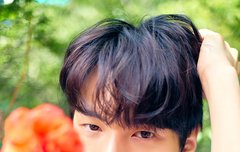 아니 에비앙 광고라면서요