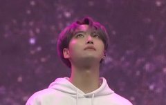 티니들 이벤트 보고있는 것 같음