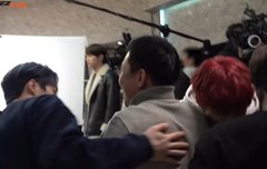 웃음참느라고 얼굴 찌부되버림ㄲㅋㅋㄱㅋ