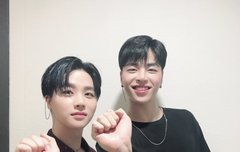 어김없이 이 새벽에도