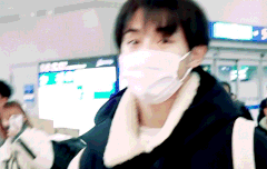 웨이션 단체 사진 줄 쩐니 구함