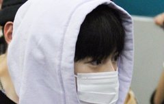 엓나잇 월요일이네....