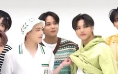 저 상황에서 옷 들추는 홍중이보다