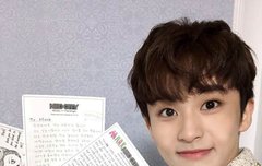 진짜 눈두덩이에 뽀뽀하고싶은 고양이처럼 생겼어