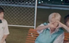 얘네 구석에서 귀여운 짓 했네