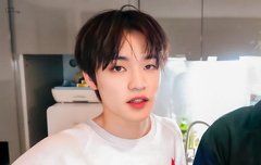 천러 이 머리 다시 해줫슴 조켓다