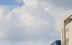 스엠 건물 로고 뗐네