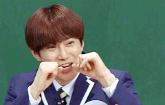 다시 태어나면 뭐로 태어나고 싶어요?