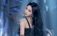 혹시 카리나 짤 좀 찾아줄 수 있어??