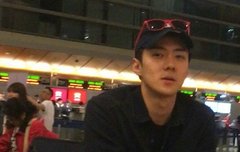 세훈이랑 새벽비행기 기다리기