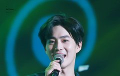 아 김준면 보고싶어