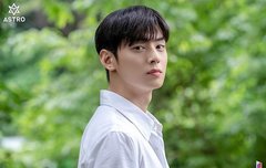 네이버포스트 은우 미모 왜이래 ..?