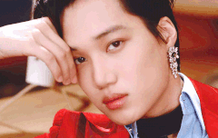 몸에 뭘 감은 건 김종인인데