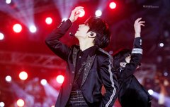 나 아직도 이때 사진 보잖아