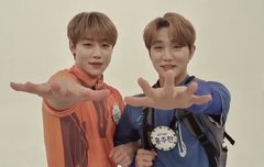 아니 누가 드레스코드 안알려줬어