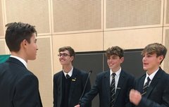 아르망 얼마만에 보는거야 진짜...눈물 날 뻔