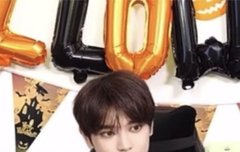 머리색은 모르겠고