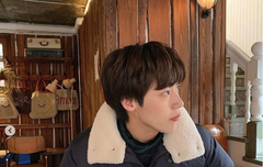 제발 너무잘생겼어