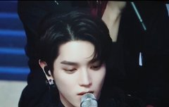 오늘도 이태용 얼굴 구경 짜릿했다