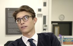 아르망 이번 영상에서 유난히