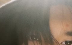 입술 ㅈㄴ 도톰...