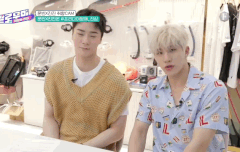 프리다이빙 즐기는 몸 좋은 녀석들..