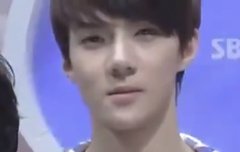 우리 세훈이 진짜 애기때다