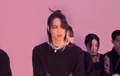 무협소설 남주도 이렇겐 안 생김