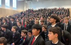 해리포터 재질 그 자체