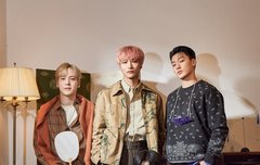 한지와 함께한 에이티즈