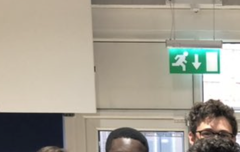 아까 올린 얜데 ㅋㅋㅋ 사복사진 올리면 안되는줄 몰랐어 ㅠㅠㅠ