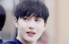 김준면 9일 남았다 얘들아