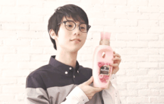 하뉴 안경쓰면 너무 찐따같아서 좋아