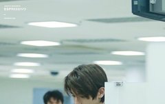 현실적공간에 비현실적인사람 이거태용