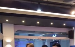 사람이 이렇게 얇고 길수 있음? 유기현도?