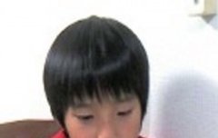 구몬하기 시러서 울상인 아기 정우.....