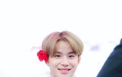 아기가 팬싸인회를?