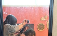 초점 다 나가있고 얼레벌레 한 장 툭 찍은 거울셀카