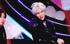 정우 스티커 직캠 재탕간다