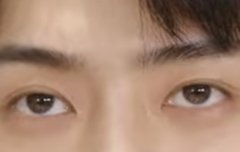 세훈이 눈동자 원래 이렇게 밝았나??