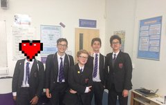 키튼 그렇게 말을 잘하는건 다 이유가 있었어