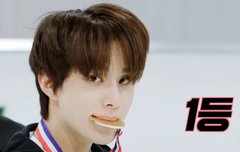 우는 사진 고른거 천년돌이세여