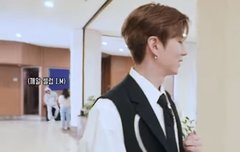 너무 웃겨서 트훔해왔어