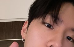 이번 투어 침대셀카 모음 ㅋㅋ