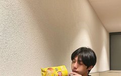 채군 인스타 이거 내려갔대