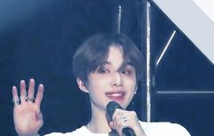 김!!정!!우!! 너 너무예쁘다!!