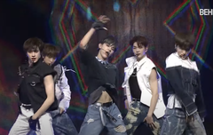 드리핀 컴백 쇼케 라이브 시