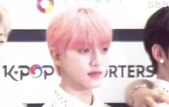 보민이 금발에 재현이 핑머